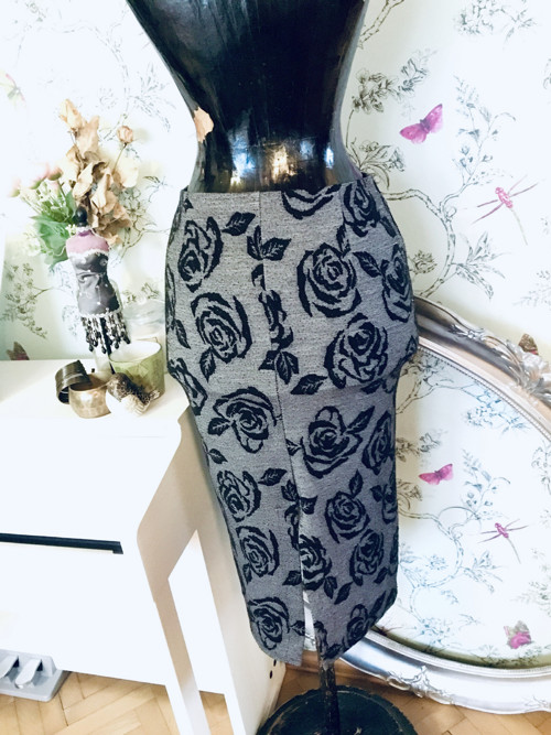 Sukně pencil se vzorem květů — foto 3