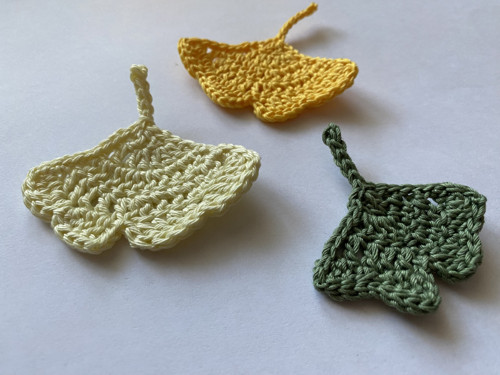 Háčkované lístky ginkgo biloba — foto 2