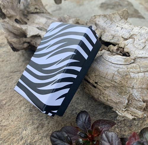 Dárková krabička černo-bílá zebra (malá) — foto 2