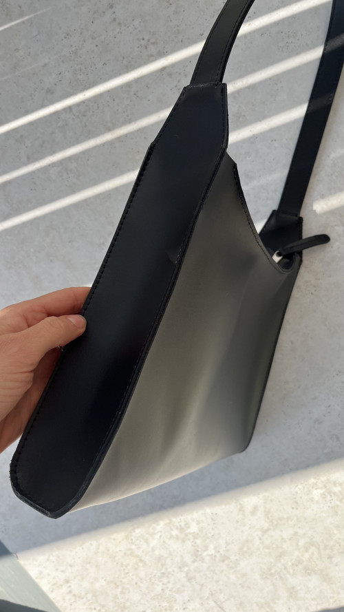 Kabelka Lora Minimal — foto 3