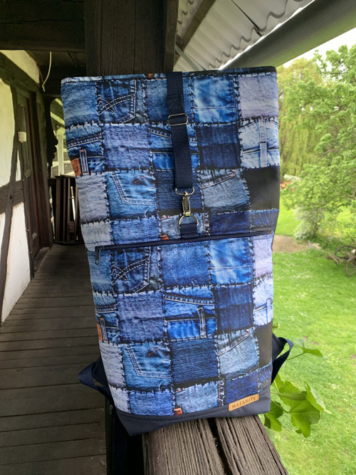 Jako jeans - rolovací batoh — foto 3