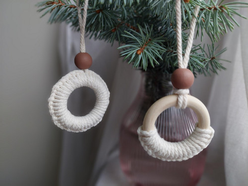 Set dvou macramé ozdob — foto 3