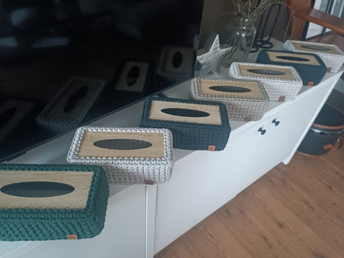 Háčkovaný Obal Na Kapesníky — foto 2