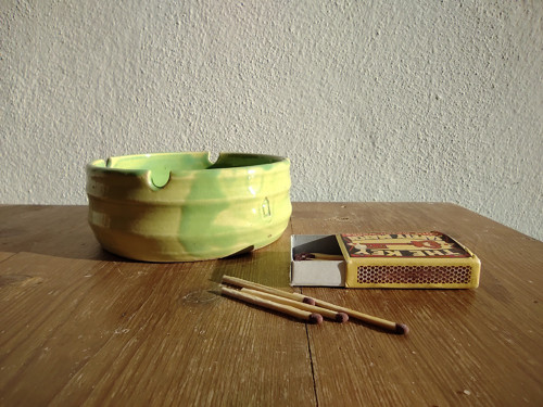 Popelník — foto 2