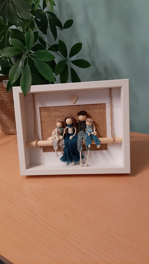 Macramé rodina v rámečku s pejskem 4 — foto 2