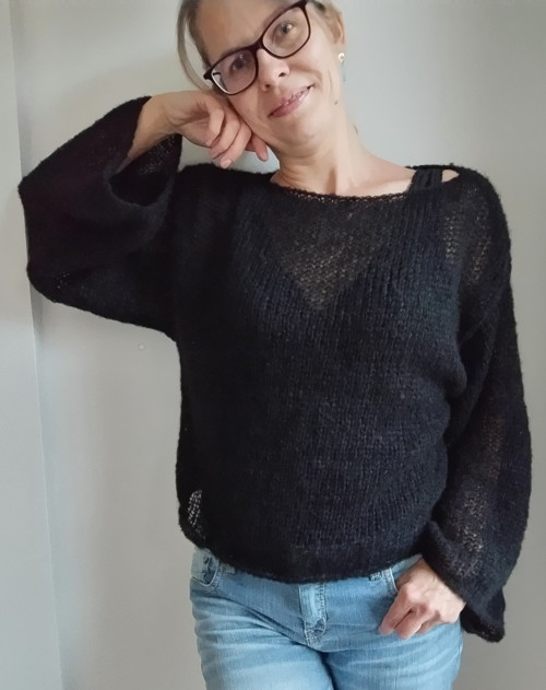 Černý svetr alpaka/hedvábí — foto 2