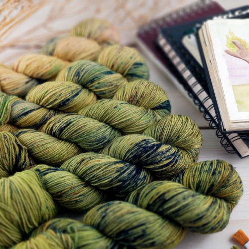 OLIVE, ombré set přízí, ručně barvené — foto 3
