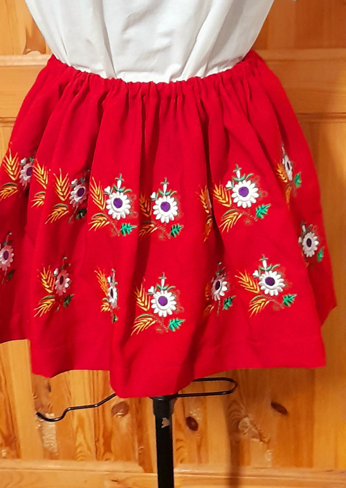 Sukně pávka- kroj. Folklor. — foto 2