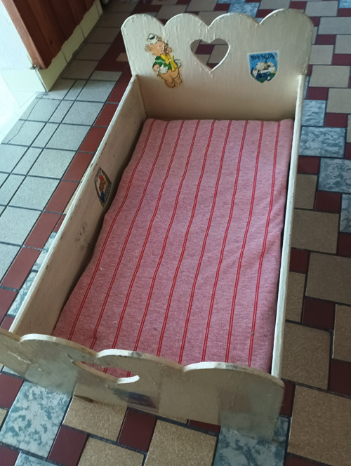 Retro postýlka na velké panenky — foto 2