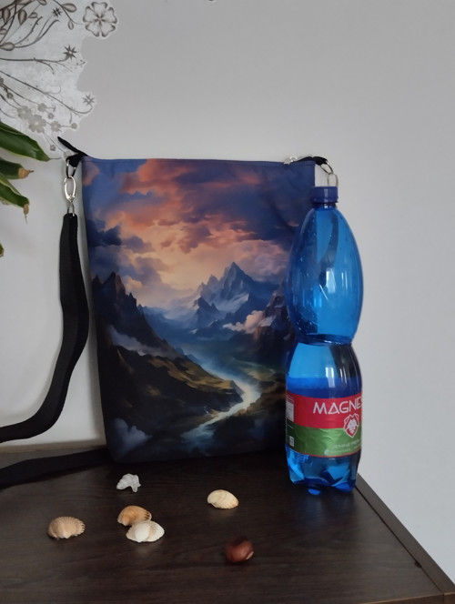 Hory - kabelko-batoh (mírně nepromokavý) — foto 2