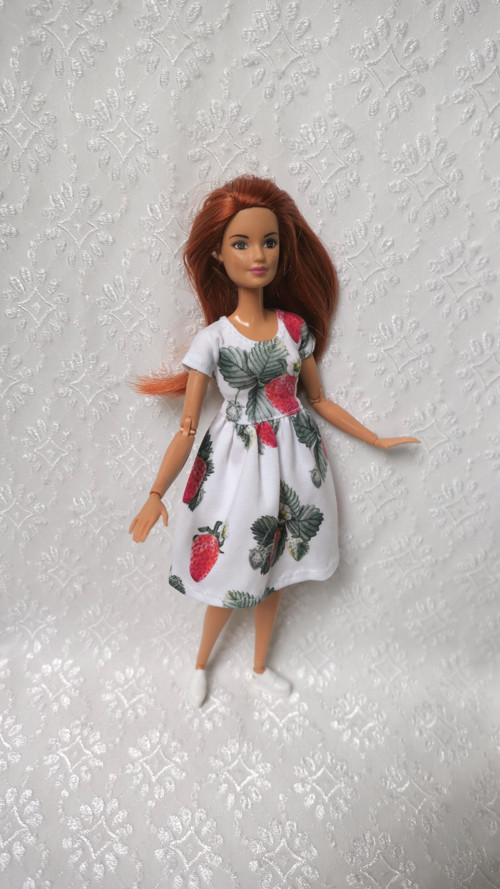 Barbie - šaty — foto 3
