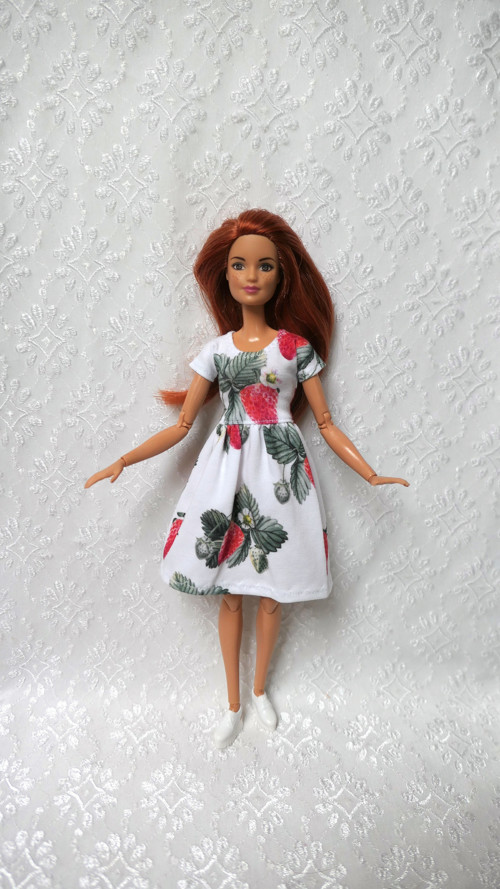 Barbie - šaty — foto 2