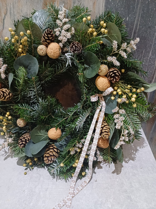 Adventní věnec z jedličky — foto 2