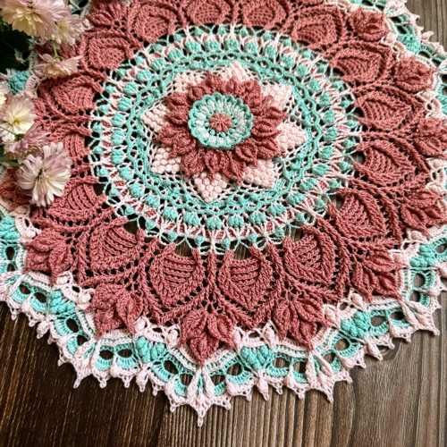 Háčkovaná dečka strukturovaná 32 cm — foto 4