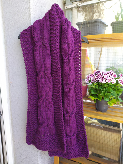 Šála Design s výrazným copem — foto 3