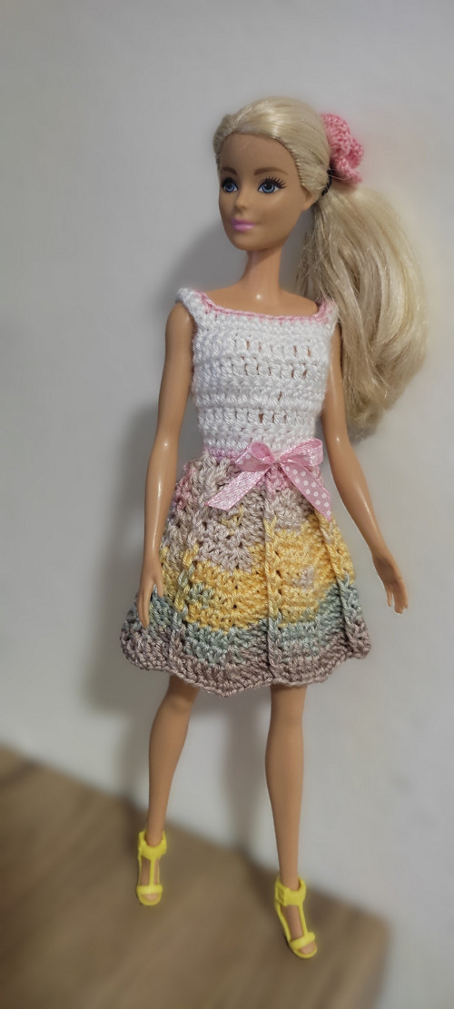 Šaty pro Barbie — foto 2