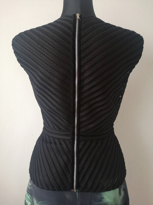 Originálny top SLEVA 30% — foto 2