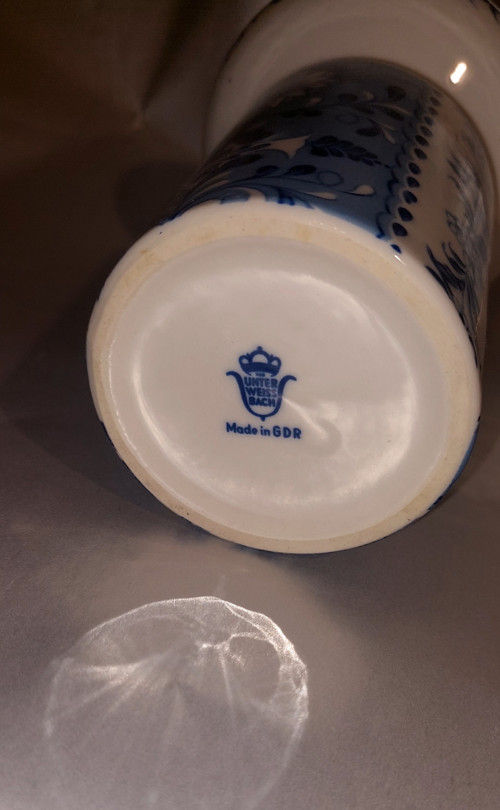 Porcelánová vázička — foto 4