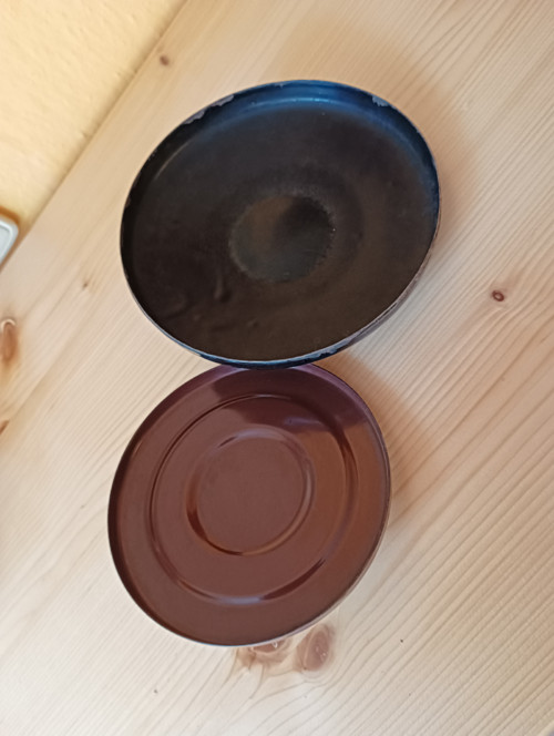 Hnědá a černá — foto 2