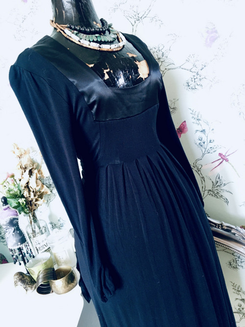 Šaty Little Black Dress — foto 4