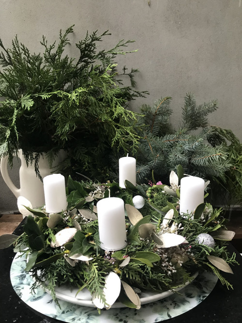 Adventní věnec přírodní s eukalyptem — foto 3