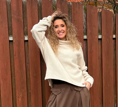 Béžový svetr — foto 4