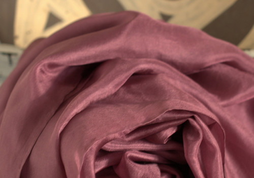HEDVÁBNÁ ŠÁLA.......180 x 90 — foto 3