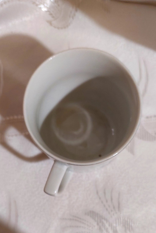 Porcelánový hrnek — foto 4