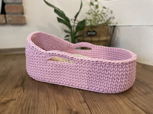 Růžová postýlka pro panenku — foto 3