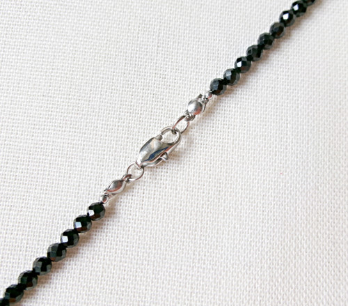 Náhrdelník spinel s perlou — foto 3