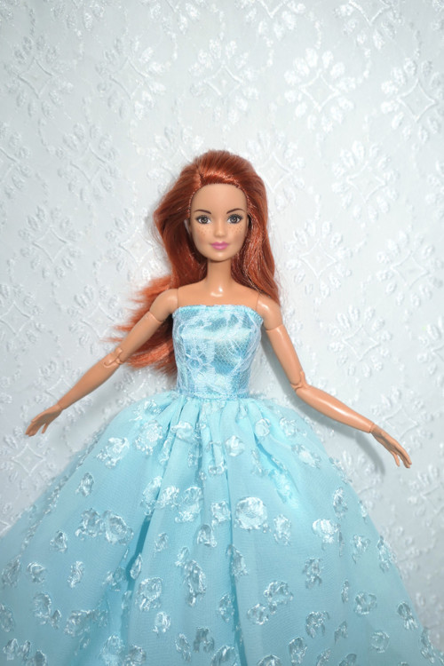 Plesové šaty - Barbie — foto 2