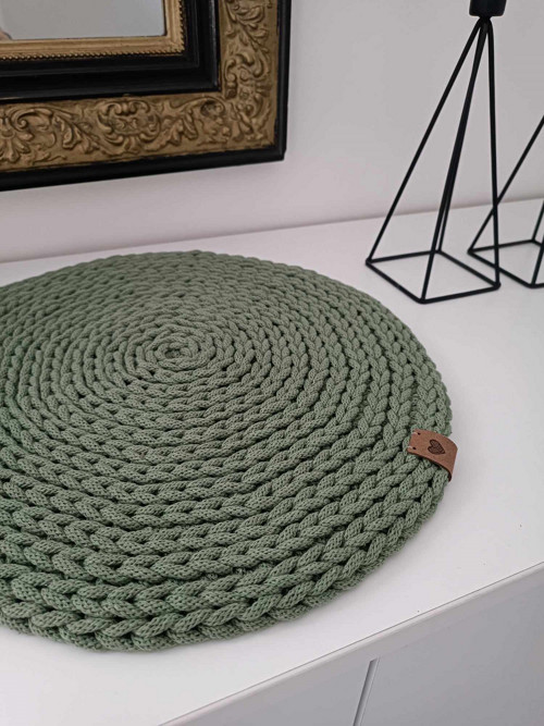 Háčkované prostírání průměr 36 cm — foto 4