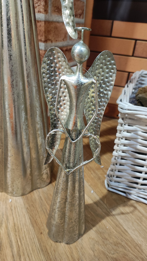 Kovový Anděl 20 cm — foto 4
