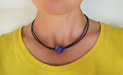 Ručně malovaný korálkový choker — foto 4