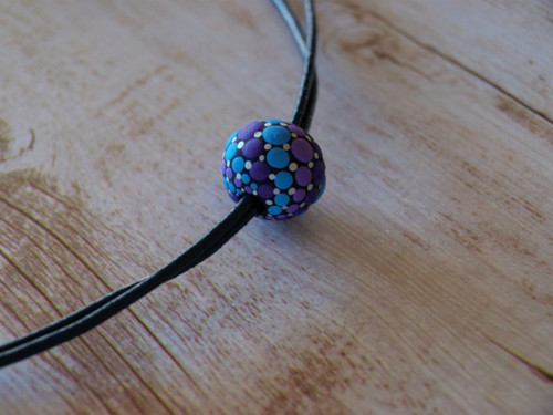 Ručně malovaný korálkový choker — foto 6