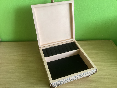 Šperkovnice dřevěná s ptáčky decoupage — foto 5