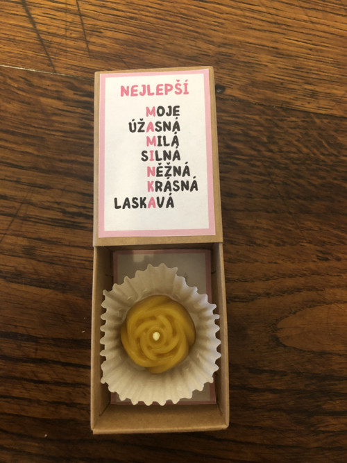 Nejlepší maminka - jedna svíčka — foto 2