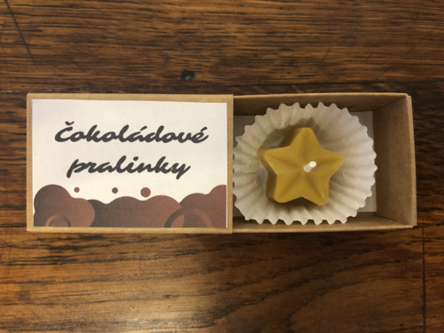 Apríl - jedna svíčka — foto 2
