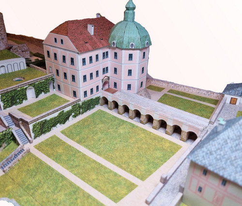 Papírový model - Bečov nad Teplou + relikviář — foto 3