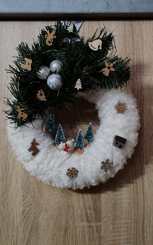 Závěsný adventní věnec — foto 2