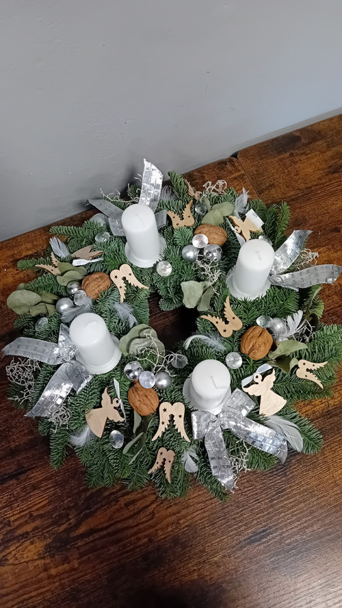 ŽIVÝ Věnec adventní andělský — foto 3
