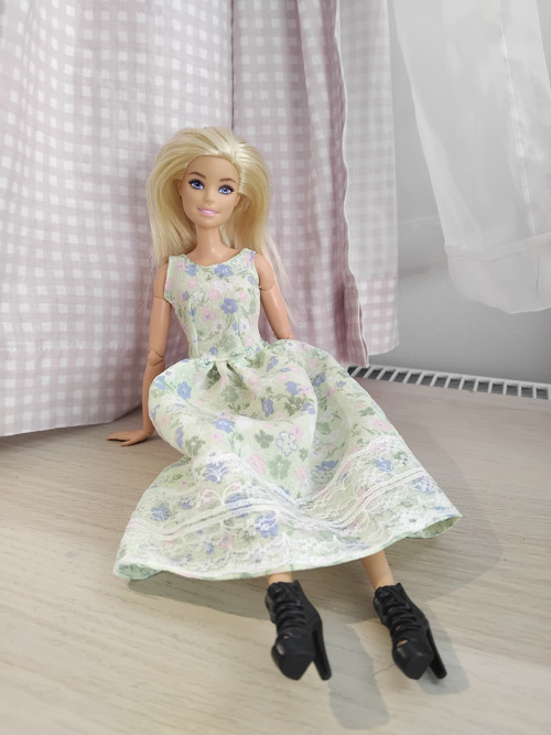 Šaty pro barbie — foto 2