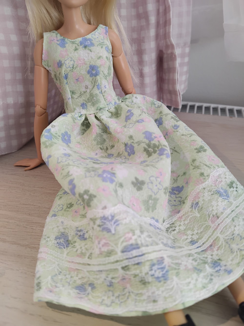 Šaty pro barbie — foto 5