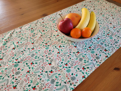 Vánoční běhoun s cesmínou (148x46 cm) — foto 2