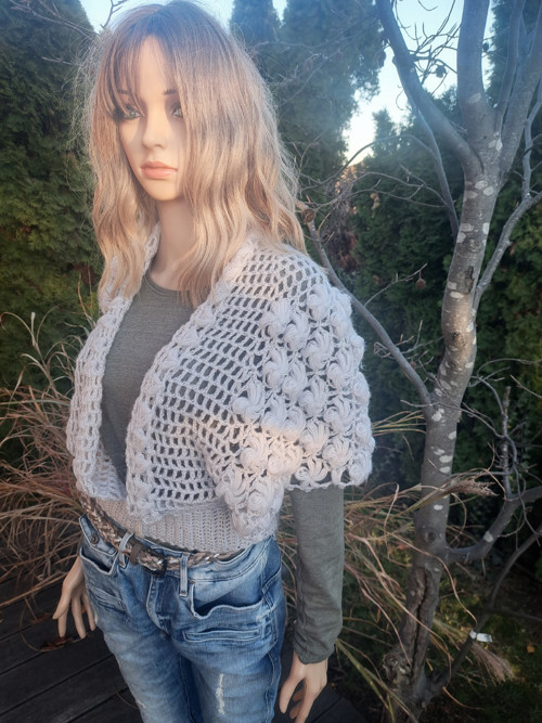 Svetrík sivá pavučinka — foto 3