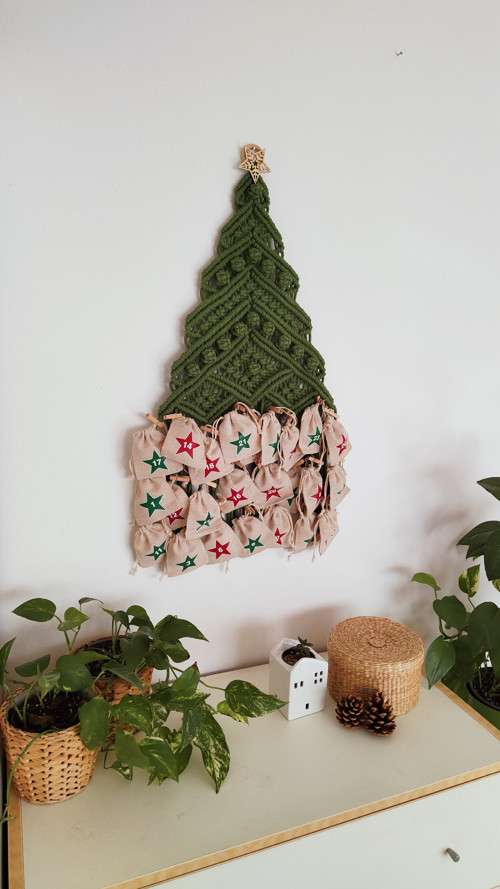 Macramé vánoční stromeček - adventní kalendář — foto 4