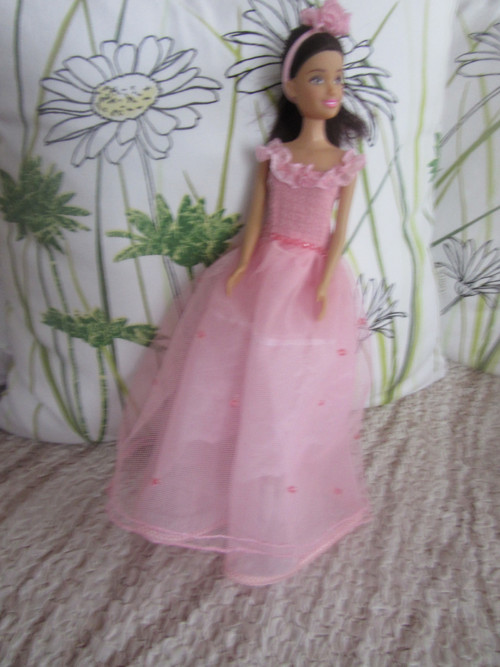 Plesové šaty pro Barbie . 2 — foto 2