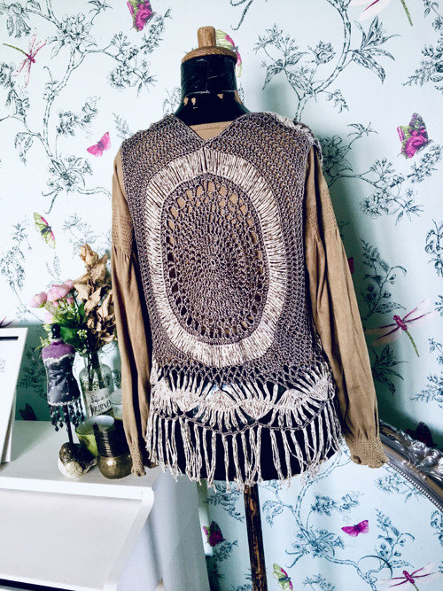 Vestička boho háčkovaná — foto 4