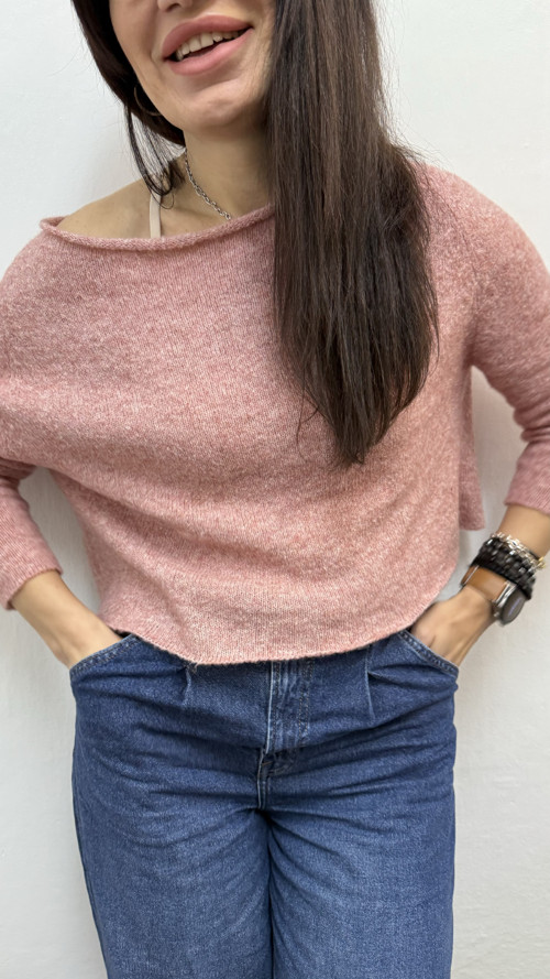 Oversize svetr s dlouhými průramky — foto 6