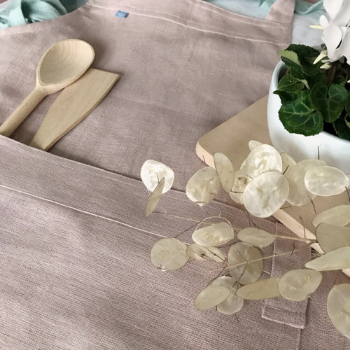 Lněná zástěra Pudrová růž — foto 2